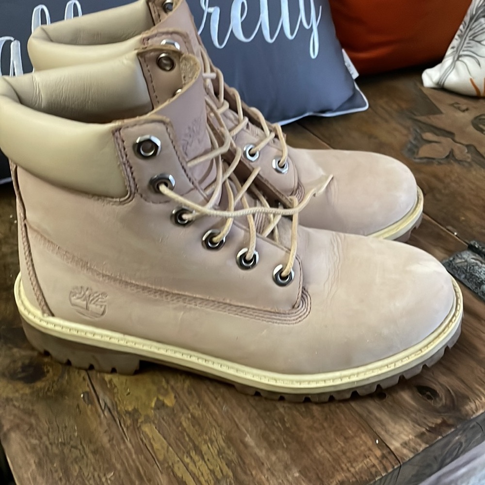Timberlands Womens nutbuck light Pink ankle boots Size 8 Excellent SOLD - Picture 4 of 10